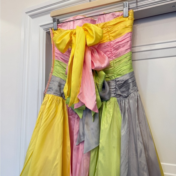 NWOT BETSEY JOHNSON CIRCUS  2005 BOWS STRIPED 6 AS SEEN ON BETSEY EVENING - Picture 6 of 9